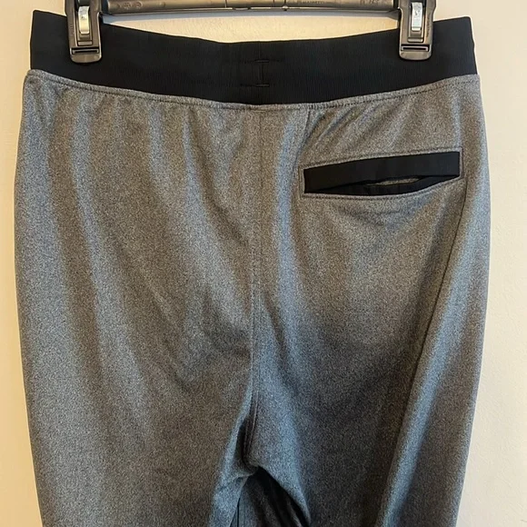 Men’s Under Armour Joggers - Picture 11 of 13